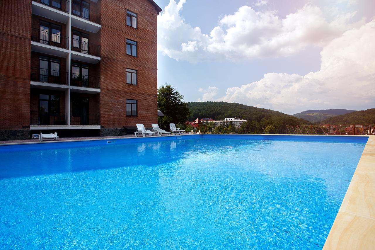 Hotel Pansionat Paradiz Poljana Exteriér fotografie