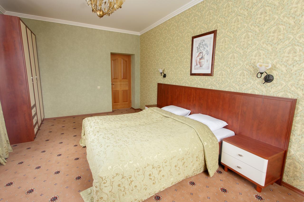 Hotel Pansionat Paradiz Poljana Exteriér fotografie