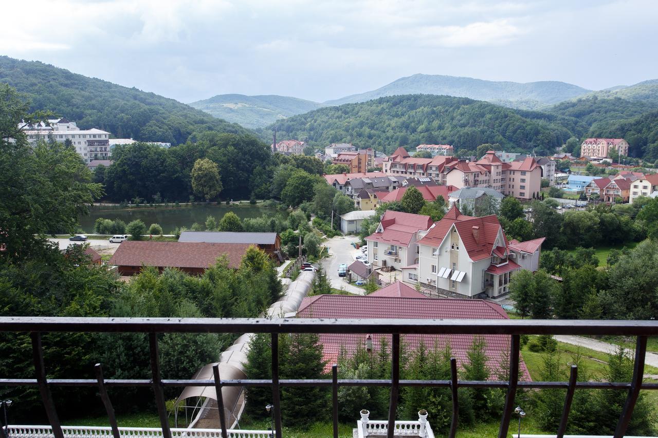 Hotel Pansionat Paradiz Poljana Exteriér fotografie