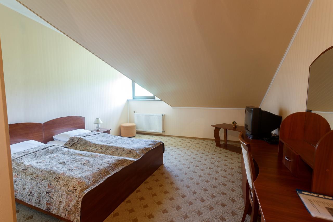 Hotel Pansionat Paradiz Poljana Exteriér fotografie